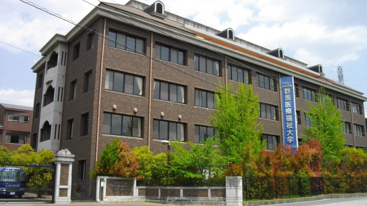 群馬医療福祉大学の生徒と一緒にキャンパス内をマイクロドローン撮影しました