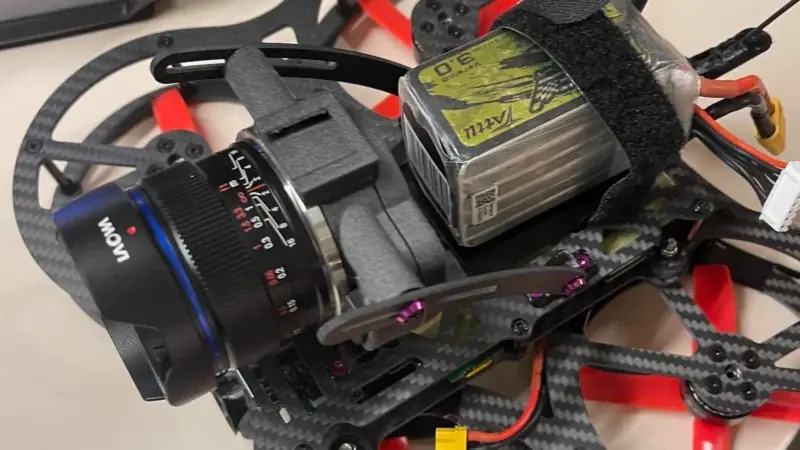 BMPCC 4Kカメラを軽量化したマイクロドローン