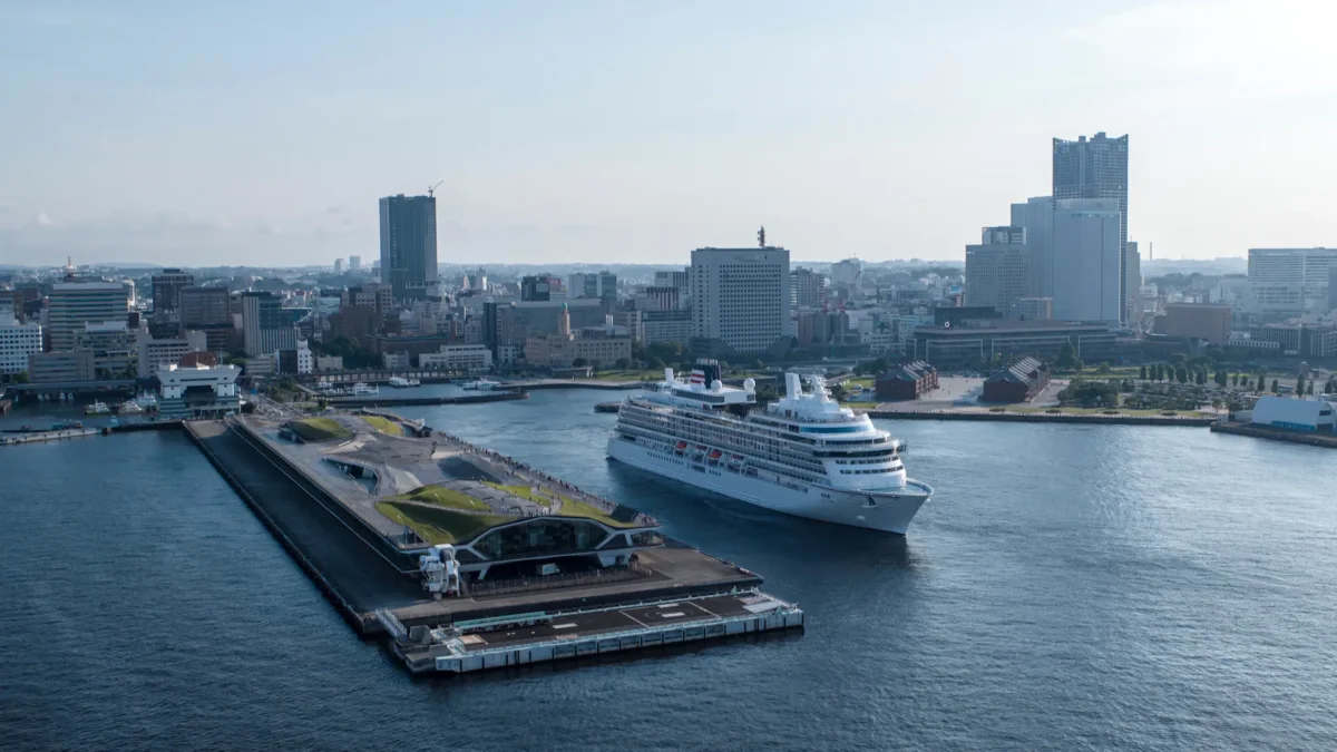 日本最大級クルーズ客船『飛鳥Ⅲ』をFPVマイクロドローン撮影いたしました